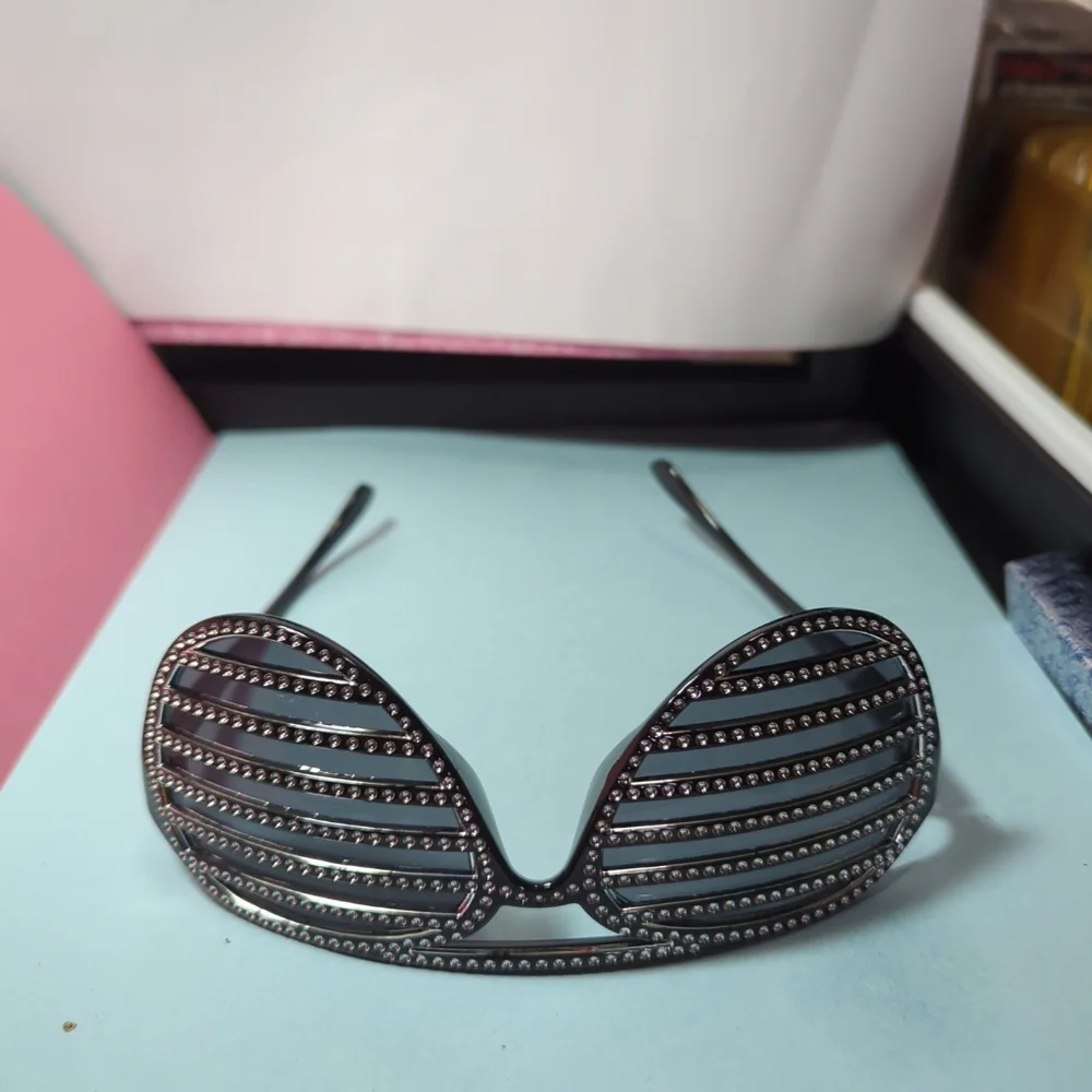 Vintage 80'/90's Vent Frame Beach Sun Eyewear UV400 Never Been Worn Black/Sil